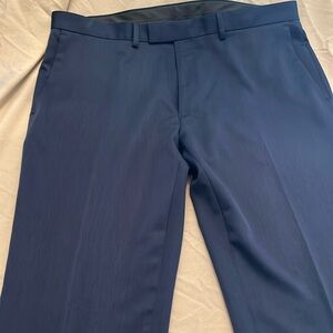 Reaction Kenneth Cole navy dress pants. 40 waist 32 inseam